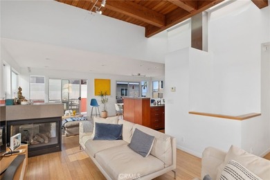 3 Bedroom, 2.5 Bath House + Detached 1 Bedroom, 1 Bathroom - photo 10