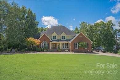 Moss Lake/Kings Mountain Reservoir Home For Sale in Kings Mountain North Carolina
