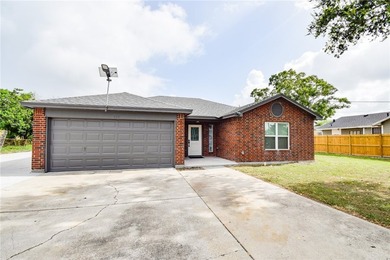 Completely rebuilt and beautifully updated, this move-in ready - photo 2