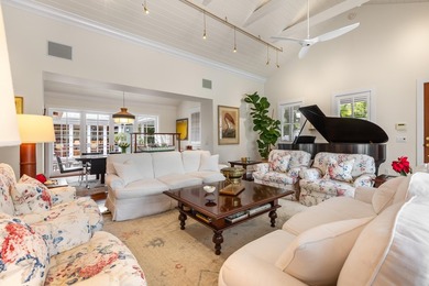 More than a residence and rarer than legend, 910-914 Watson - photo 17