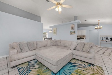 Experience the Best of Navarre Living! This charming 4-bedroom - photo 6