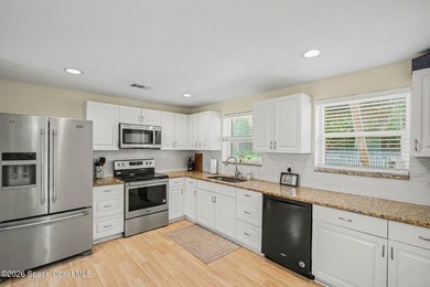 Welcome home to this move-in ready 3 bed, 2 bath home in Palm - photo 7