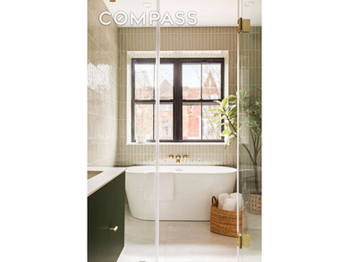 Welcome to this beautifully reimagined 1915 townhouse a fully - photo 9