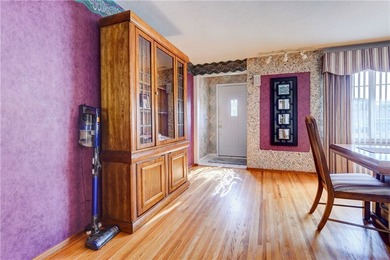 Versatile Gates ranch with a true possible in-law setup! The - photo 11
