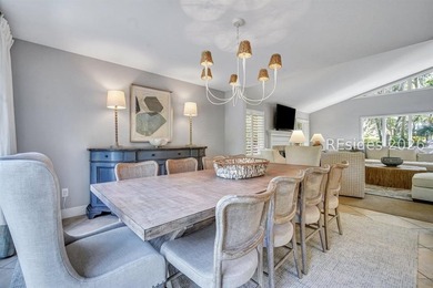 Incredible 4th row 5 bedroom 5 1/2 bath home on the beach - photo 11