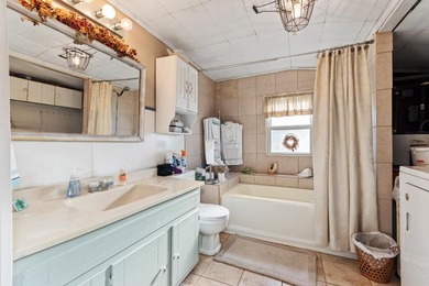 Charming home in the heart of Grand Rivers! Location is - photo 11