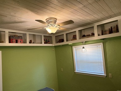 Welcome home to this charming 4-bedroom, 2-bath home nestled in - photo 12