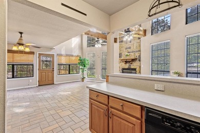 Escape to your own Lake Texoma paradise!
Nestled in a beautiful