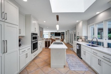 Incredible 4th row 5 bedroom 5 1/2 bath home on the beach - photo 13
