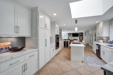 Incredible 4th row 5 bedroom 5 1/2 bath home on the beach - photo 14