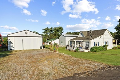 Charming home in the heart of Grand Rivers! Location is - photo 14