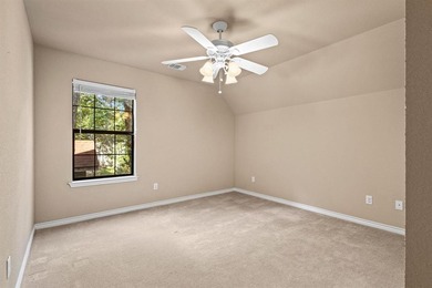 Escape to your own Lake Texoma paradise!
Nestled in a beautiful