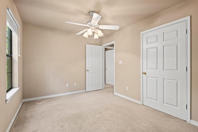 Escape to your own Lake Texoma paradise!
Nestled in a beautiful