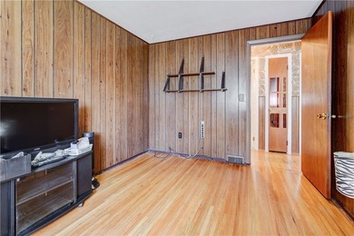 Versatile Gates ranch with a true possible in-law setup! The - photo 26
