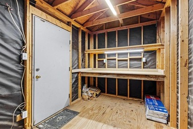 Escape to your own Lake Texoma paradise!
Nestled in a beautiful