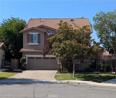 Menifee Lakes Home Active Under Contract in Menifee California