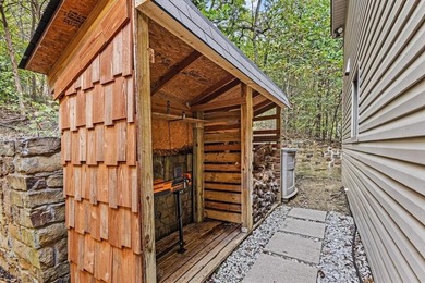 Escape to your own Lake Texoma paradise!
Nestled in a beautiful