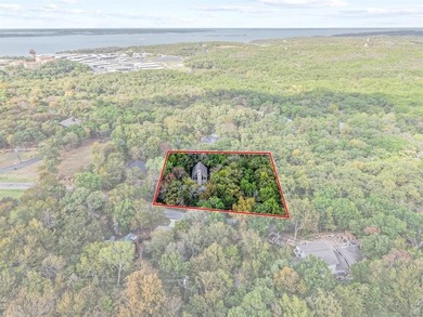 Escape to your own Lake Texoma paradise!
Nestled in a beautiful