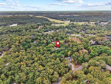 Escape to your own Lake Texoma paradise!
Nestled in a beautiful