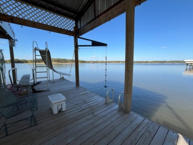 2-1 Waterfront Home w/ Guest House - 160 Ft Water Frontage - photo 13