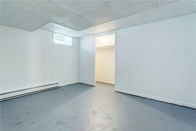 Versatile Gates ranch with a true possible in-law setup! The - photo 41