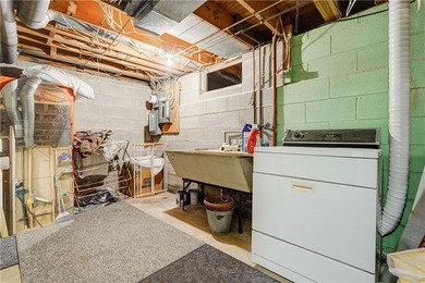 Versatile Gates ranch with a true possible in-law setup! The - photo 43