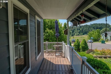 Valley views, low energy costs, and a beautifully updated - photo 4