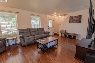 Valley views, low energy costs, and a beautifully updated - photo 5
