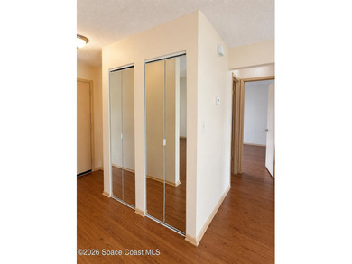 Open floor plan with galley style kitchen. Lots of closet space - photo 7
