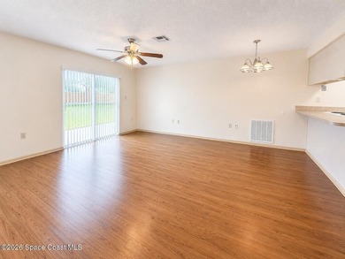 Open floor plan with galley style kitchen. Lots of closet space - photo 10