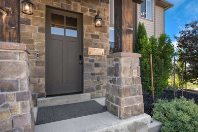 Welcome to 68 Hawksbeard Circle, a remarkable 8-bedroom, 5 - photo 3