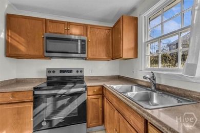 Experience the charm of Historic Savannah in this beautifully - photo 16