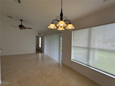 Renovated 3 bedrooms plus den, 2 bath, 2 car garage with new - photo 17