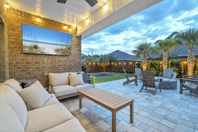 Beautifully maintained home with exceptional outdoor living! The - photo 19