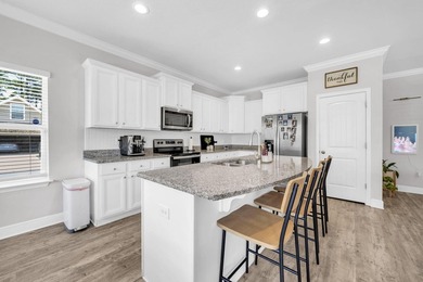 Beautifully maintained home with exceptional outdoor living! The - photo 23