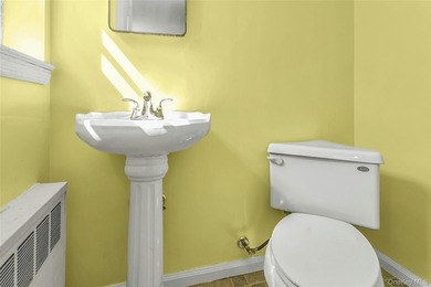 Classic split-level home offering approximately 1800 square feet - photo 23