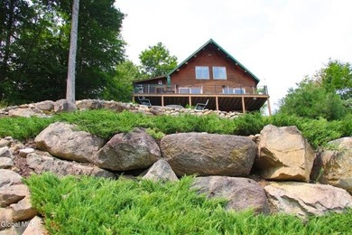 Beautiful Brant Lake Quintessential Adirondack lakefront living - photo 49