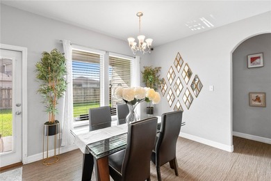**STUNNING SOUTHSIDE HOME | 24 PAID-IN-FULL SOLAR PANELS | - photo 9