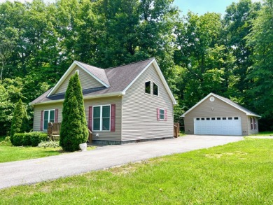 Cute and Cozy 3 BR - 1 BA in Riverbend Subdivision!! - Lake Home For Sale in Falls Of Rough, Kentucky