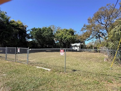 Great location to build your dreanm home. The 70X131 large lot - photo 3