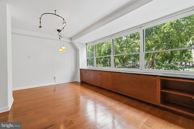 CONDOMINIUM FACING THE PARK For those who yearn for a beautiful - photo 12
