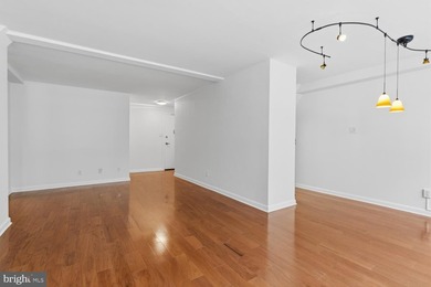 CONDOMINIUM FACING THE PARK For those who yearn for a beautiful - photo 18