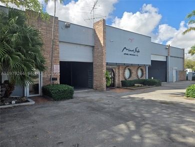 Free-standing +/-22,274 SF warehouse building featuring - photo 1