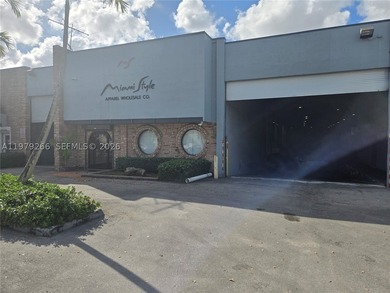 Free-standing +/-22,274 SF warehouse building featuring - photo 4