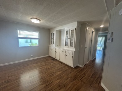 Live the Cove Lifestyle! Enjoy half off site rent for 6 months - photo 8