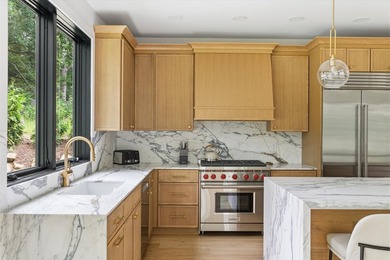 Profiting from water views and easy beach access in Sag Harbor - photo 3