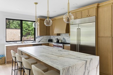 Profiting from water views and easy beach access in Sag Harbor - photo 5