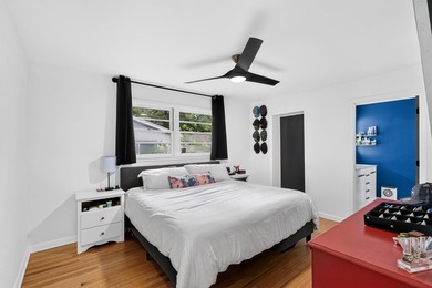 Welcome to the 3 bedroom 2 bath single family home, a charming - photo 11