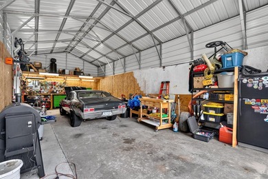 Welcome to the 3 bedroom 2 bath single family home, a charming - photo 21