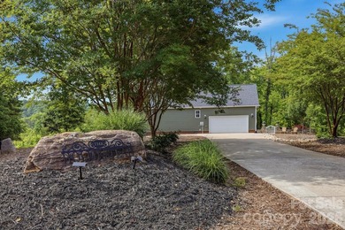 LAKE LURE........Spectacular Mountain Views from this 4 bedroom - photo 6